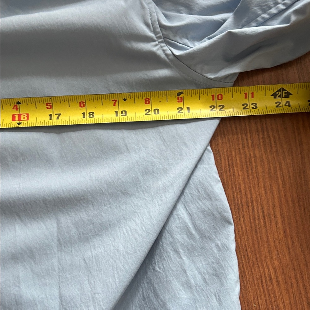 Athleta Light Blue Button-Up Women's Top - Picture 3 of 6